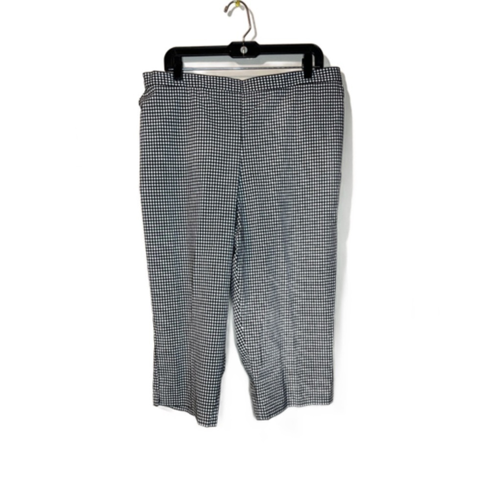 ⭐️ 3 For $15  Alfred Dunner Black and White Checkered Pants